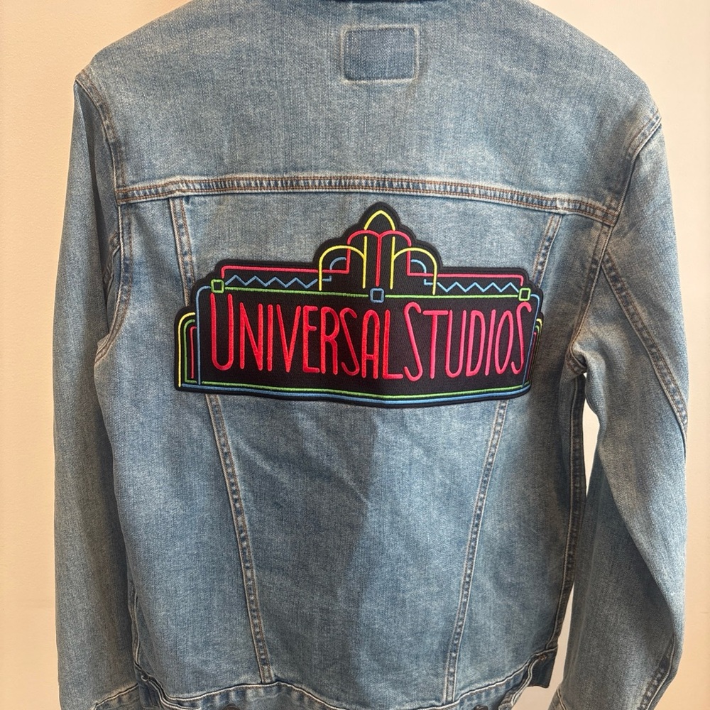 Universal Studios Denim Neon Retro Marquee Jacket Size Small 30th Anniversary